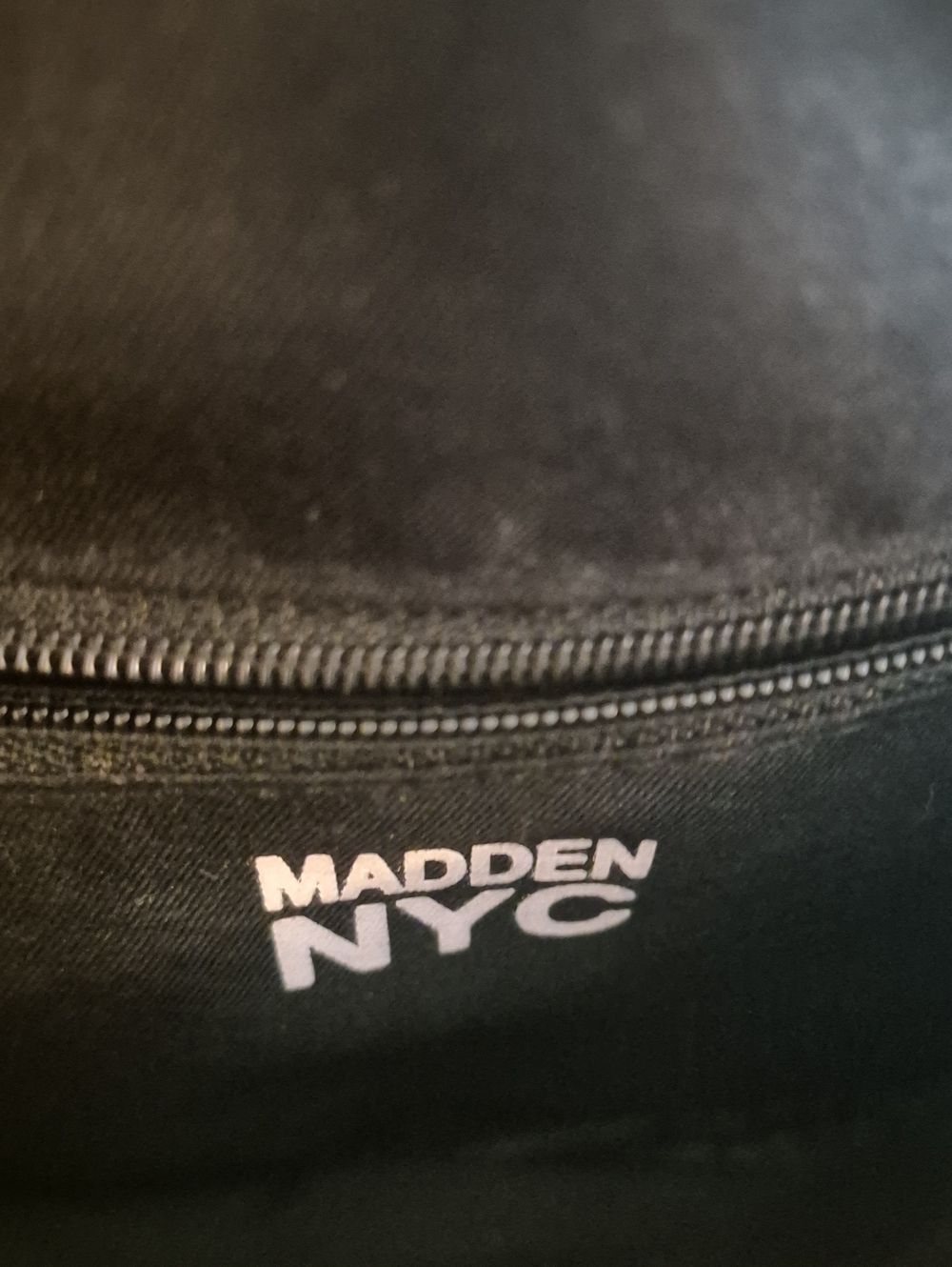 Madden NYC Black Crystal Stud Fanny Pack Belt Bag Adjustable Straps Pockets - Picture 9 of 10